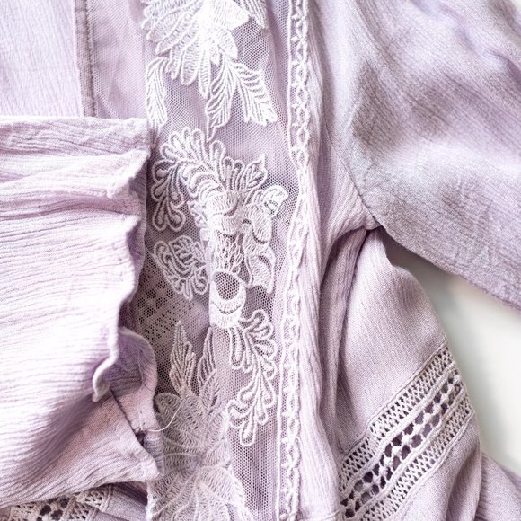 Floral Embroidered Maxi Kimono with Lace Detail - Picture 2 of 5